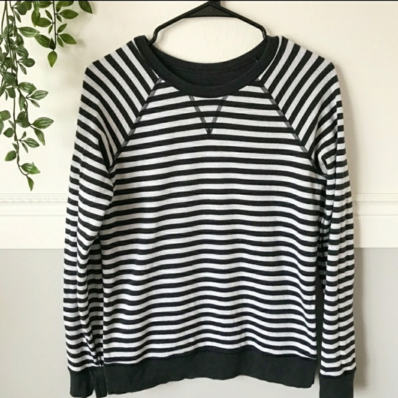 Lululemon Open Your Heart Reversible Top - Picture 3 of 5